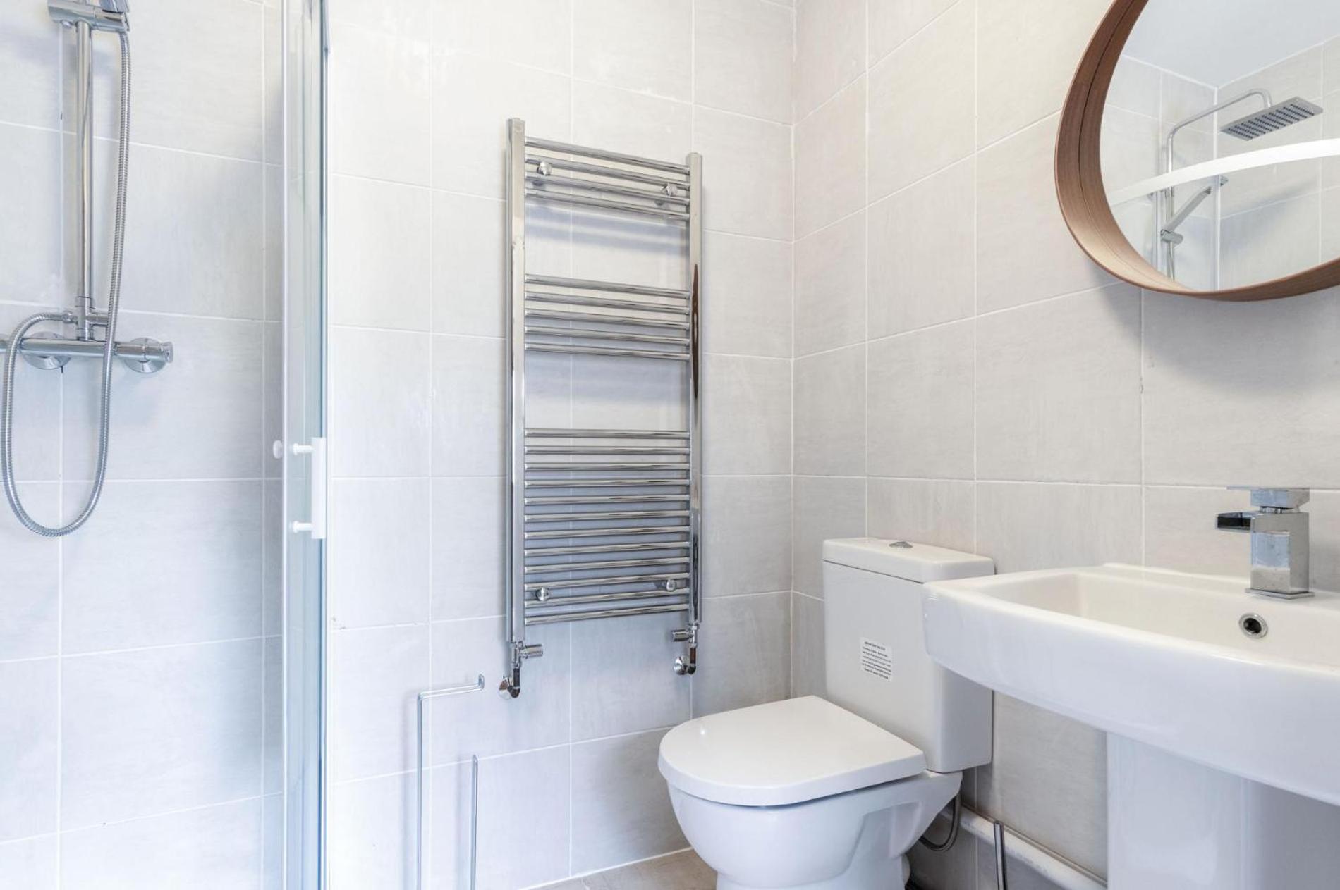 Harbour View - 2 Bedroom Apartment - Milford Haven Buitenkant foto
