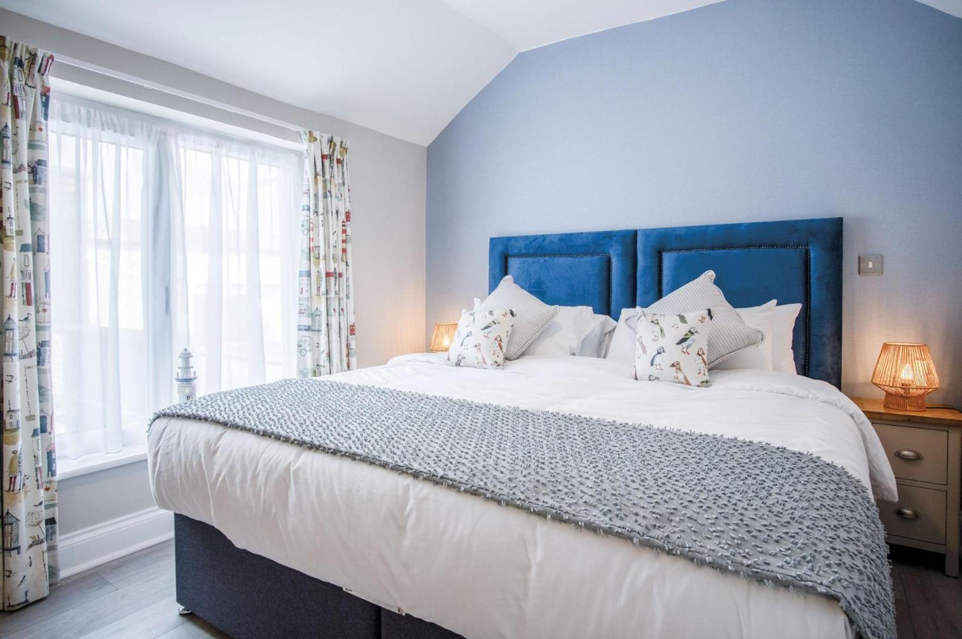 Harbour View - 2 Bedroom Apartment - Milford Haven Buitenkant foto